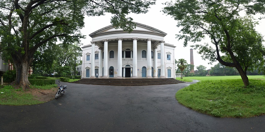 Historic Serampore College, an educational place to visit in Hooghly