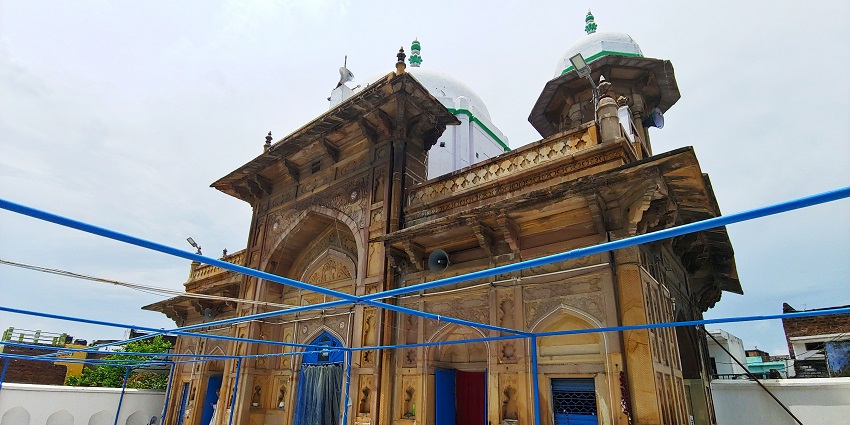 The Shahi Masjid, one of the renowned mosques in Allahabad