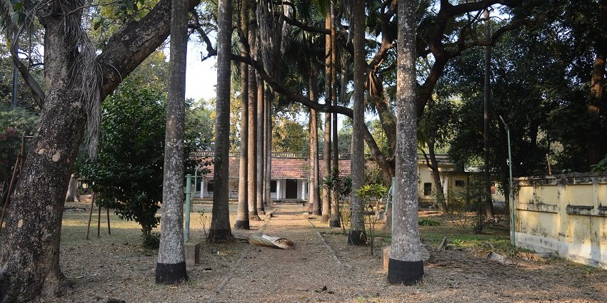 Shantiniketan’s cultural heritage, one of the artistic places to visit in West Bengal.