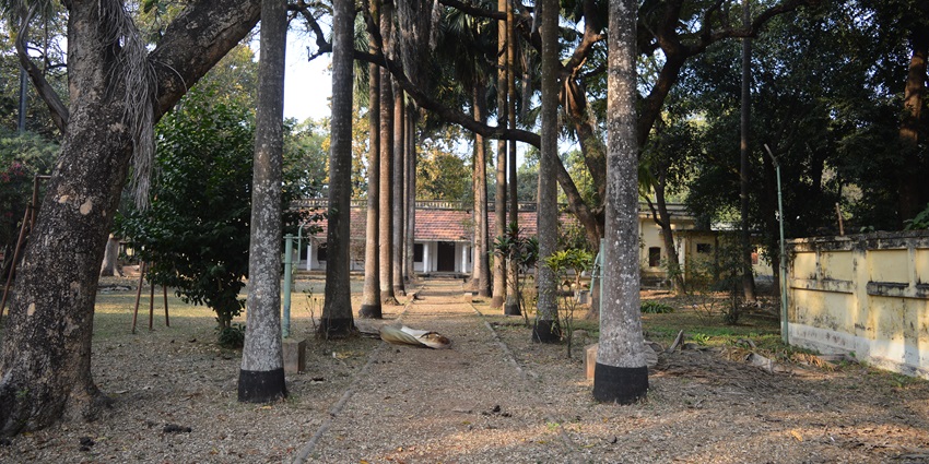 Shantiniketan, a cultural gem known for its art and culture