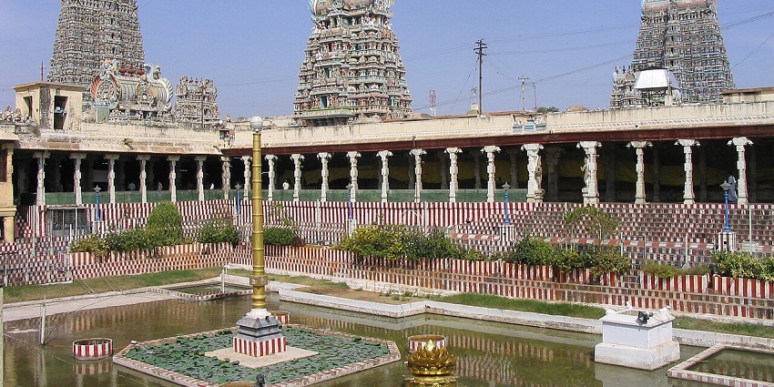 A pond inside the courtyard of Sharadha Amman Temple