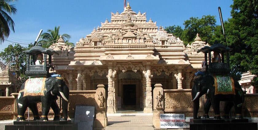 Siddeshwara Temple at Chitradurga Fort, featuring historic stone architecture and carvings.