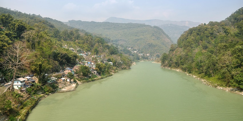 A picture of a river in Siliguri, a bustling gateway town near Kolkata