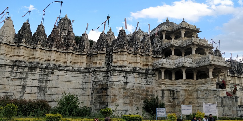 Simhapuri Digamber Temple, a remnant.