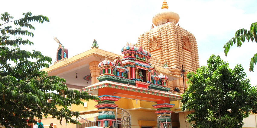 Anjaneya Temple showcases distinctive architecture - one of the temples in Porur Chennai.
