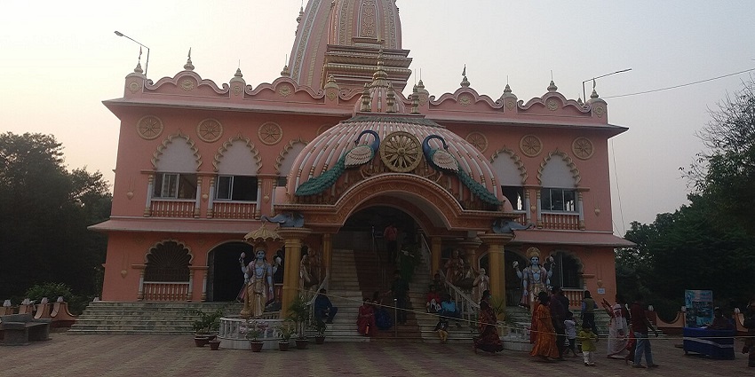 One of the most beautiful ISKCON temples in Uttar Pradesh