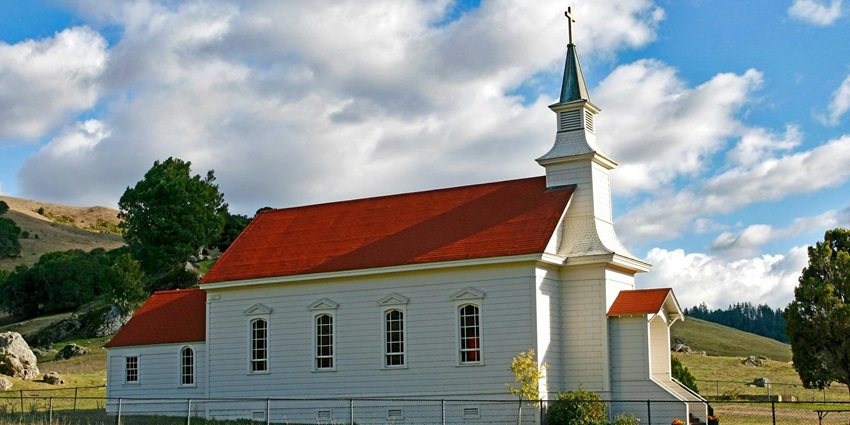 The beautiful and green surroundings of the St. Xavier’s Church, located in Tamil Nadu.