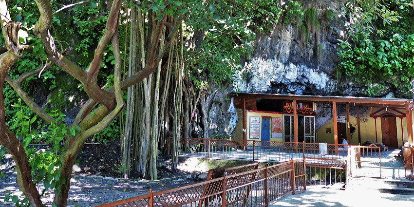 An image of the peaceful Suta Gaddi shrine nestled in a natural setting.