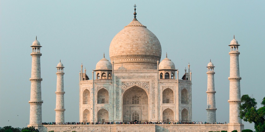 A picture of Agra’s Taj Mahal, a famous UNESCO World Heritage Sit in Uttar Pradesh.