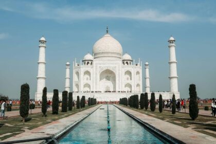 Picturesque view of Taj Mahal, a famous tourist attraction in Agra