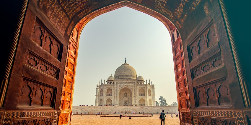 Watch the illuminated Taj Mahal which is one of the things to do in Agra at night.