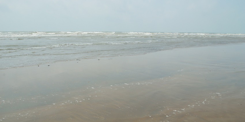 An alluring sunset on one of the beaches of Tajpur, in the state of West Bengal.