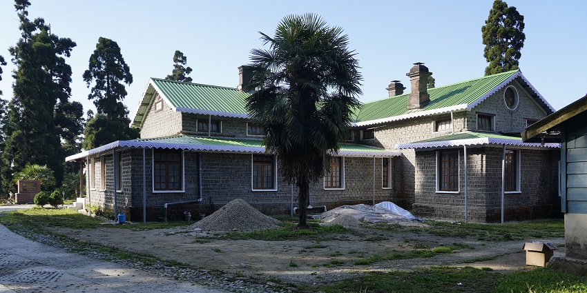 A glimpse of Takdah's historic charm welcomes travelers seeking unique experiences.