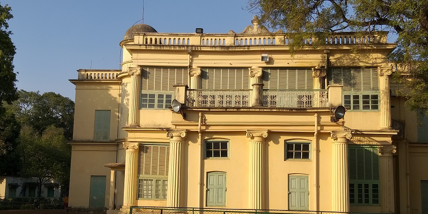 The building where Rabindranath Tagore which is a less popular place in Kolkata.