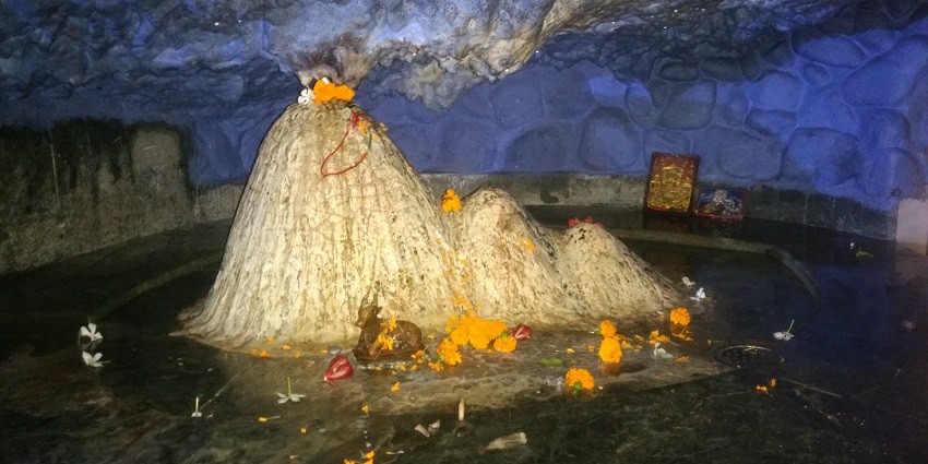 Tapkeshwar Temple, a spiritual place to visit near Fun Valley in Dehradun