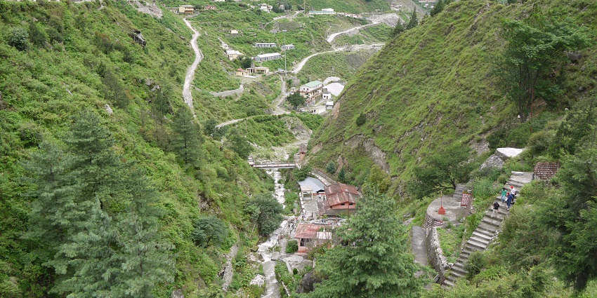 A view of green hills and trees near Tapovan, close to Joshimath, Uttarakhand, India.
