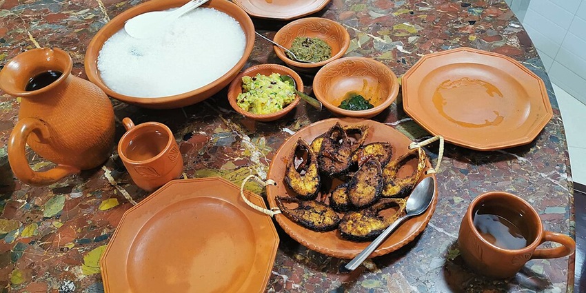 Taste Bengali dishes - one of the things to do in Murshidabad, West Bengal, India.