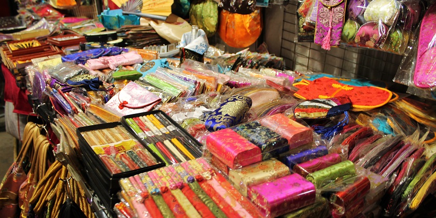 Street shopping in Kanchipuram markets selling traditional goods and crafts.