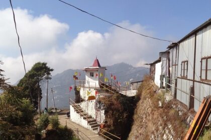 Most of the temples in Mussoorie are a blend of natural beauty and spirituality.