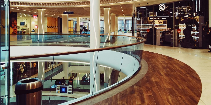 Image of the halls inside the unique mall, it offers shopping and many entertainment options