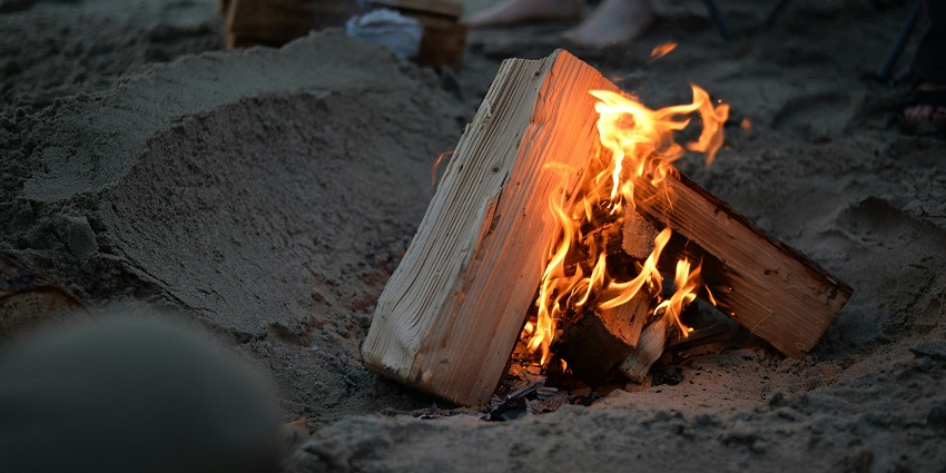 Experience a delightful bonfire at Beach Bonfire Place - Places to visit in Mandarmani