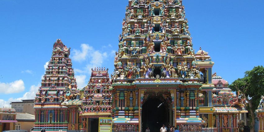 Front view of the Thillai Kali Amman Temple, displaying the intricate architecture