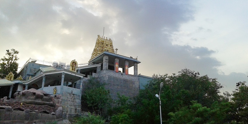 A beautiful view of the Thindal Murugan Temple, one of the popular temples in Erode