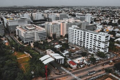 A picture of the city buildings of Chennai featuring a mix of modern and traditional buildings.