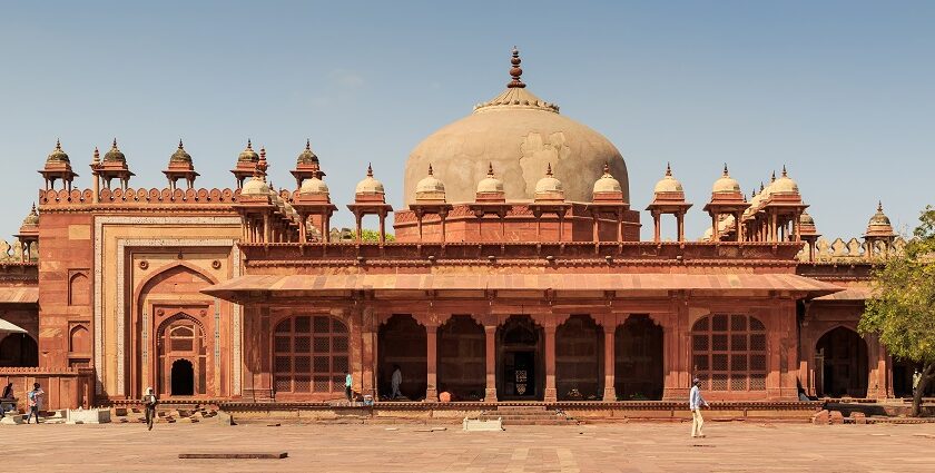 The majestic Fatehpur Sikri, featuring ornate buildings - Things to do in Fatehpur Sikri