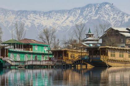 Enjoy the breathtaking views of Srinagar as you explore amazing things to do in Srinagar.