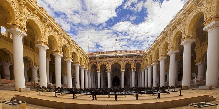 View of the Thirumalai Nayakkar Mahal, one of the places to visit in Madurai.