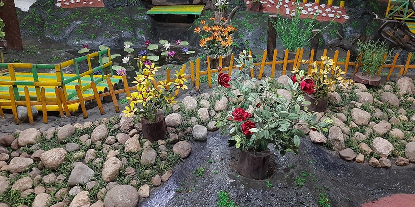 An image from inside the Thread Garden, one of the perfect tourist attractions in Ooty