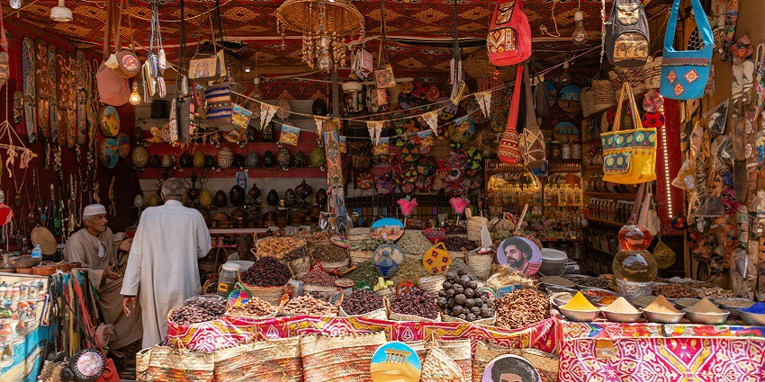 Tibetan Handicraft House is a store selling traditional Tibetan handicrafts and cultural artefacts.