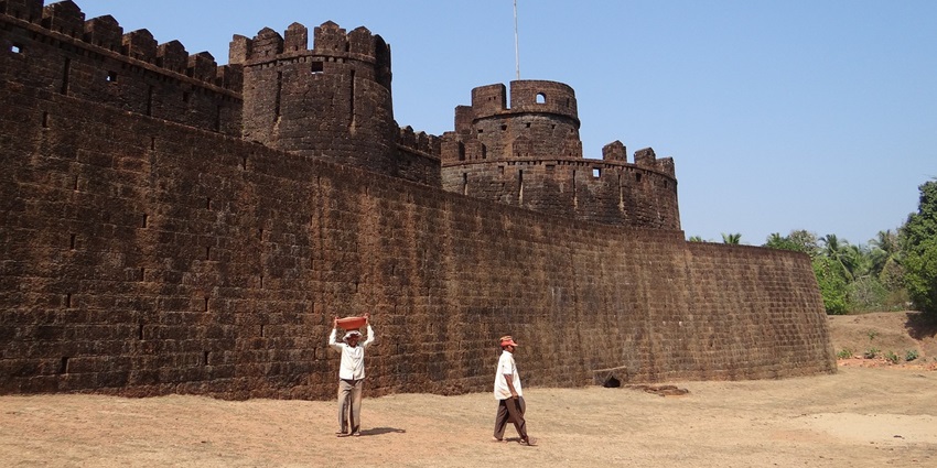 Visitors travel to forts in Varanasi to witness magnificent history at this majestic location