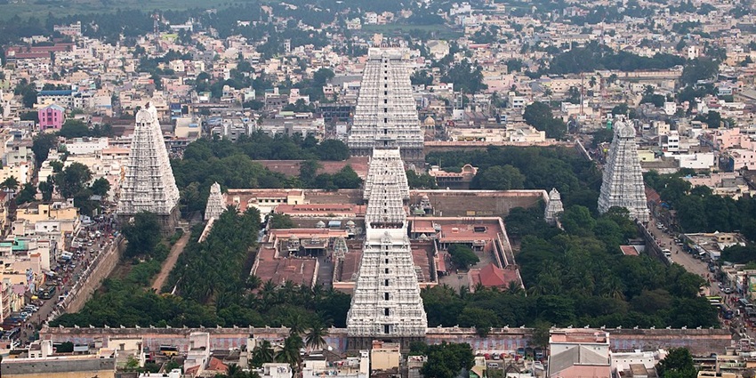 A massive temple complex with the tallest temple tower in India, the Thiruvannamalai.