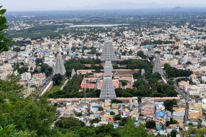 A stunning view of the Arunachaleswara Temple in Thiruvannamalai, Tamil Nadu, India.