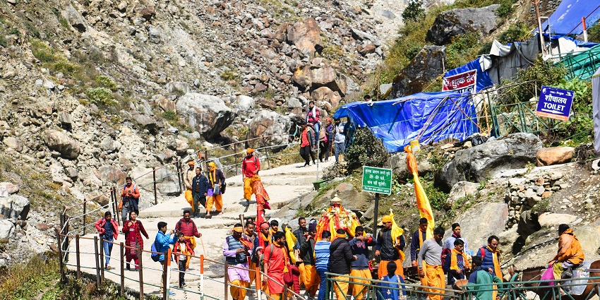 Things to do in Kedarnath include trek, offering breathtaking views and spiritual significance