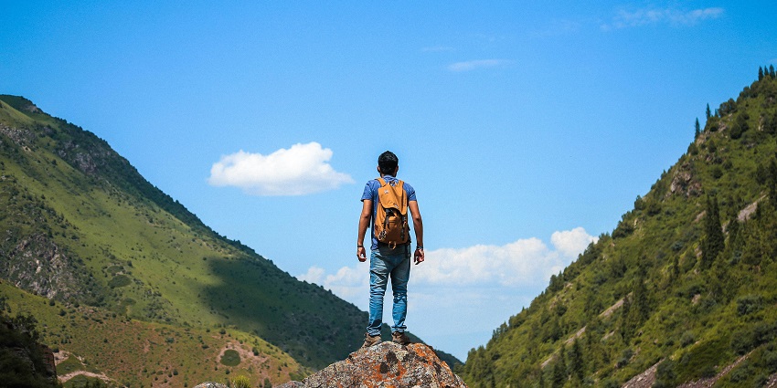 A picture capturing the scenic view for adventurers on the Harihar Fort trekking route.