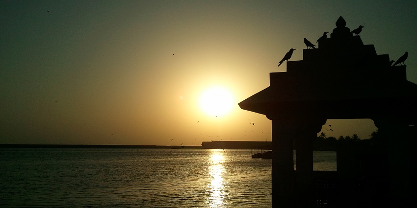 Sacred ghat is known for evening Ganga Aarti and rituals.