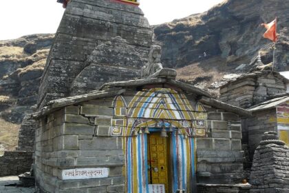 A scenic view of the exteriors of the Tungnath Temple, located on the hills of Uttarakhand.