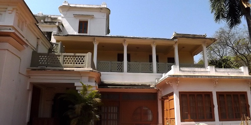 Uttarayan Complex is a cultural landmark among places to visit in Shantiniketan.
