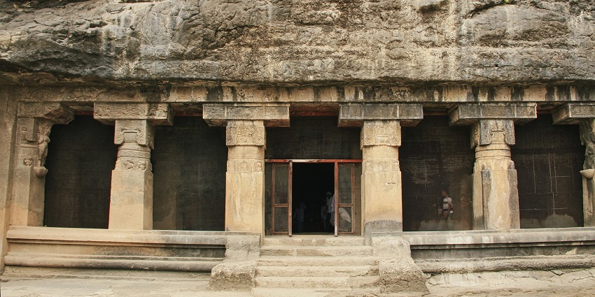 Vashishtha Gufa Temple is one of the unique places to visit in Rishikesh with friends.