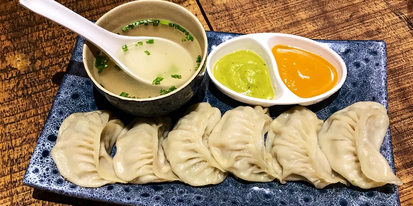 Steamed dumplings filled with mixed vegetables and spices, delicious.