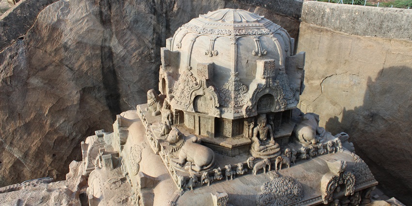 Exploring Vettuvan Koil is one of the best things to do in Tirunelveli for history lovers.
