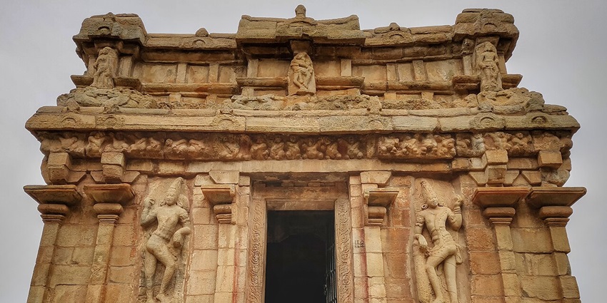 The Vijayalaya Choleeshwarar temple occupies a high position in the architectural history of Tamil Nadu