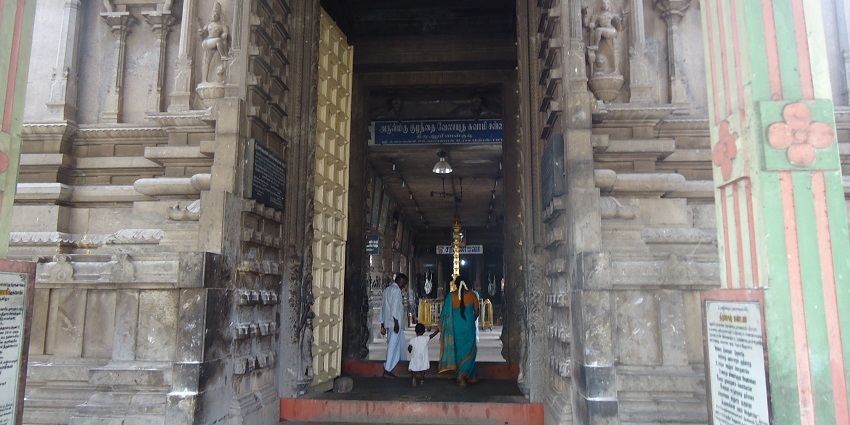 A picture of the Arulmigu Temple, highlighting one of the top things to do in Palani.