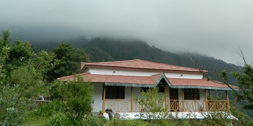 Visit nearby villages for a glimpse of life, an exciting thing to do in Pangot.