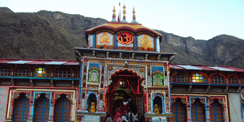 Things to do in Dehradun include visiting the temple dedicated to Lord Shiva in serene surroundings.