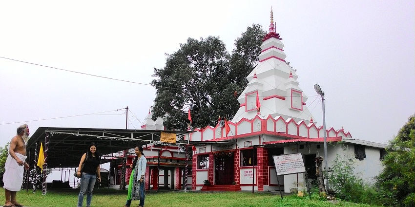 The best things to do in Jim Corbett include visiting the riverside temple with spiritual ambience.