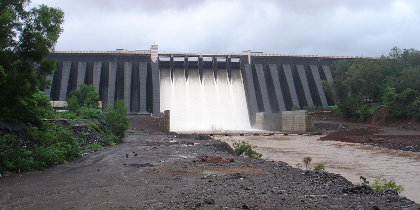 The best things to do in Igatpuri include visiting the Majestic dam with serene surroundings and picturesque water views.